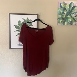 SUPER soft maroon Hollister t-shirt. Loose fit